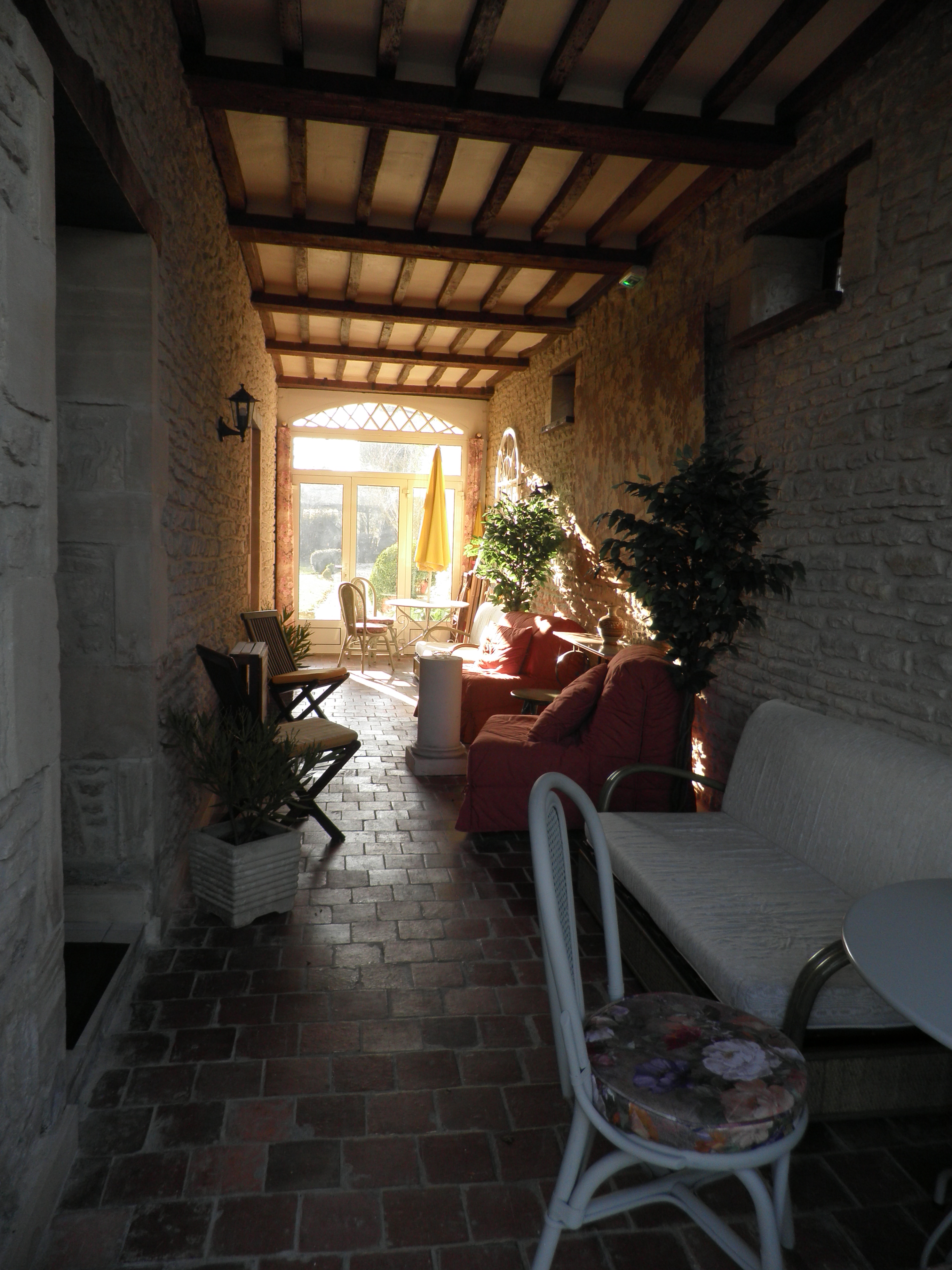 OLYMPUS DIGITAL CAMERA